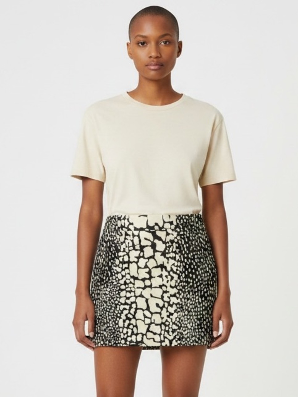 J.Crew Black & Ivory Abstract Print Mini Skirt Size 0 | Side Pockets